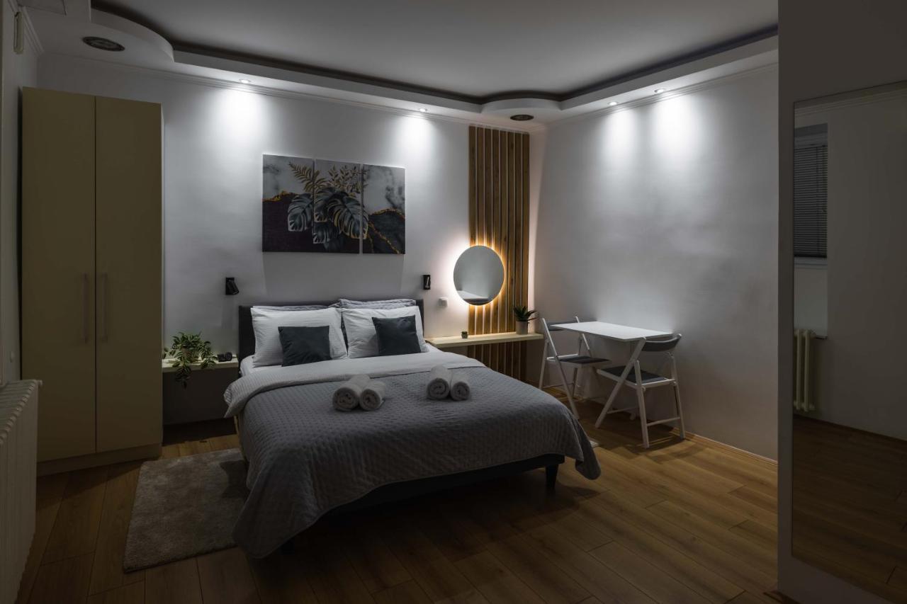 Old Town Rooms Novi Sad Buitenkant foto